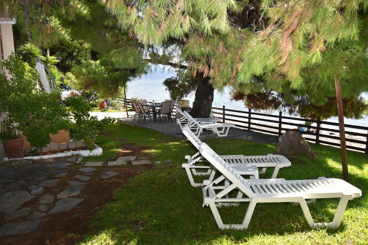 Barlee Beach Front House, Metamorfosi Exterior foto